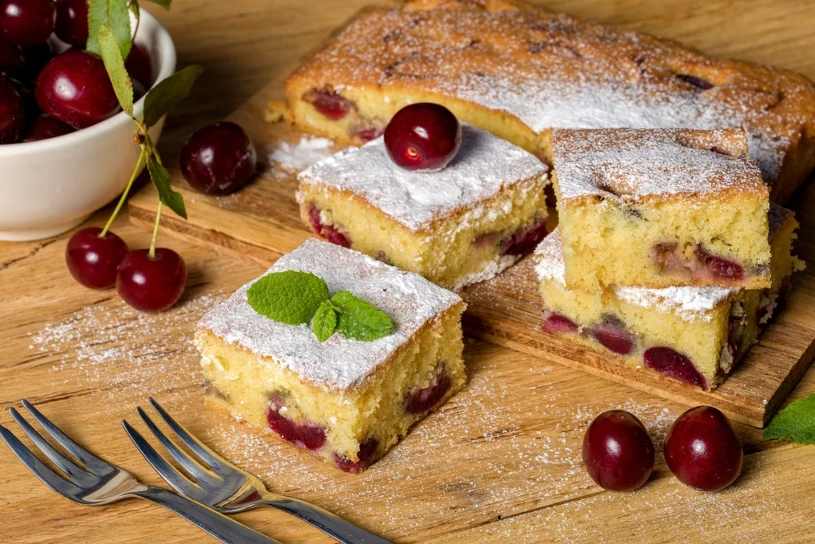 Easy Cherry Cake Recipe Ready in Minutes