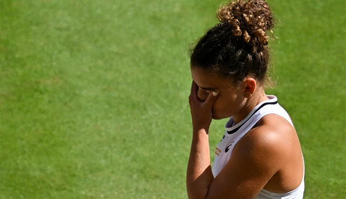 Kolejny koszmar finalistki Wimbledonu. Numer "1" ostatecznie wypada z gry