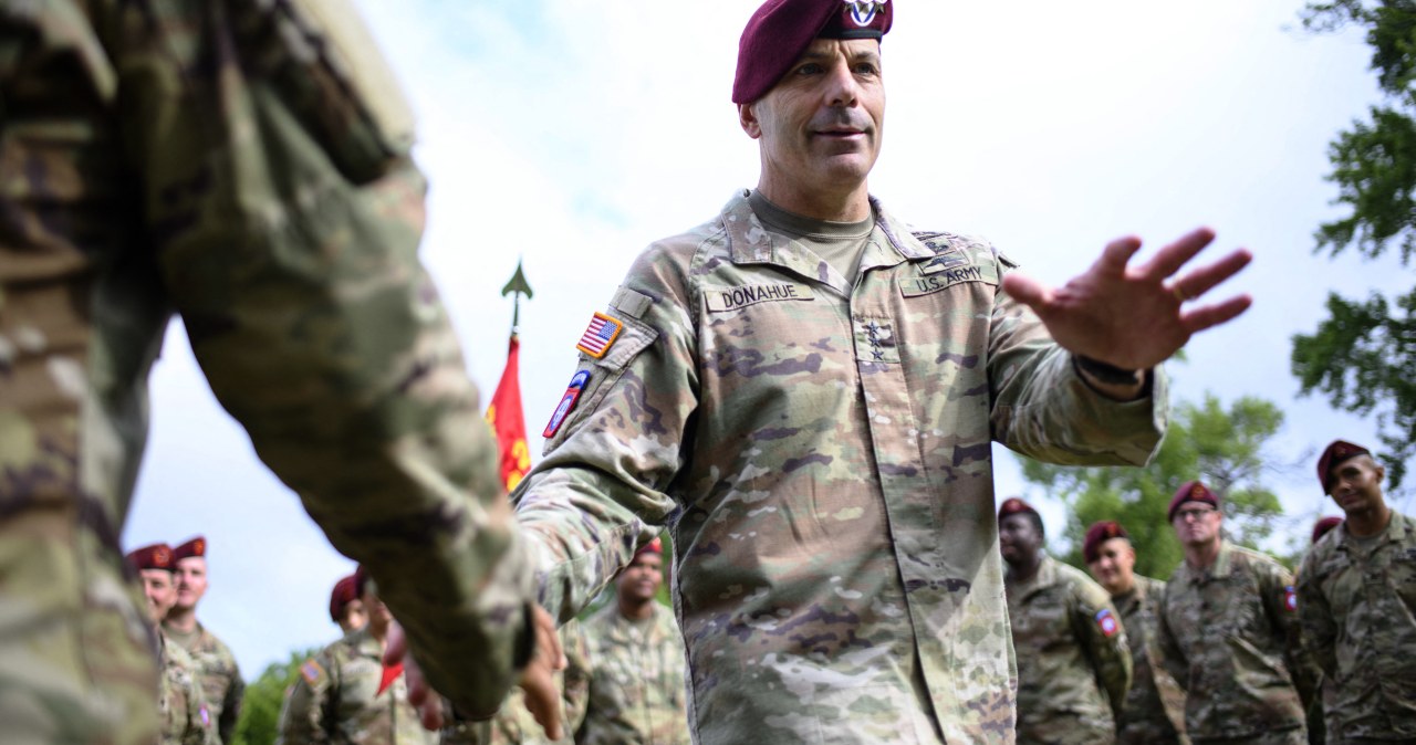 Tąpnięcie w Pentagonie. Media: Dowódca armii USA w Europie odchodzi