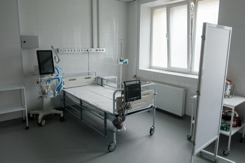 Ebola dotarła do Francji. Wykryto pierwszy przypadek w historii kraju