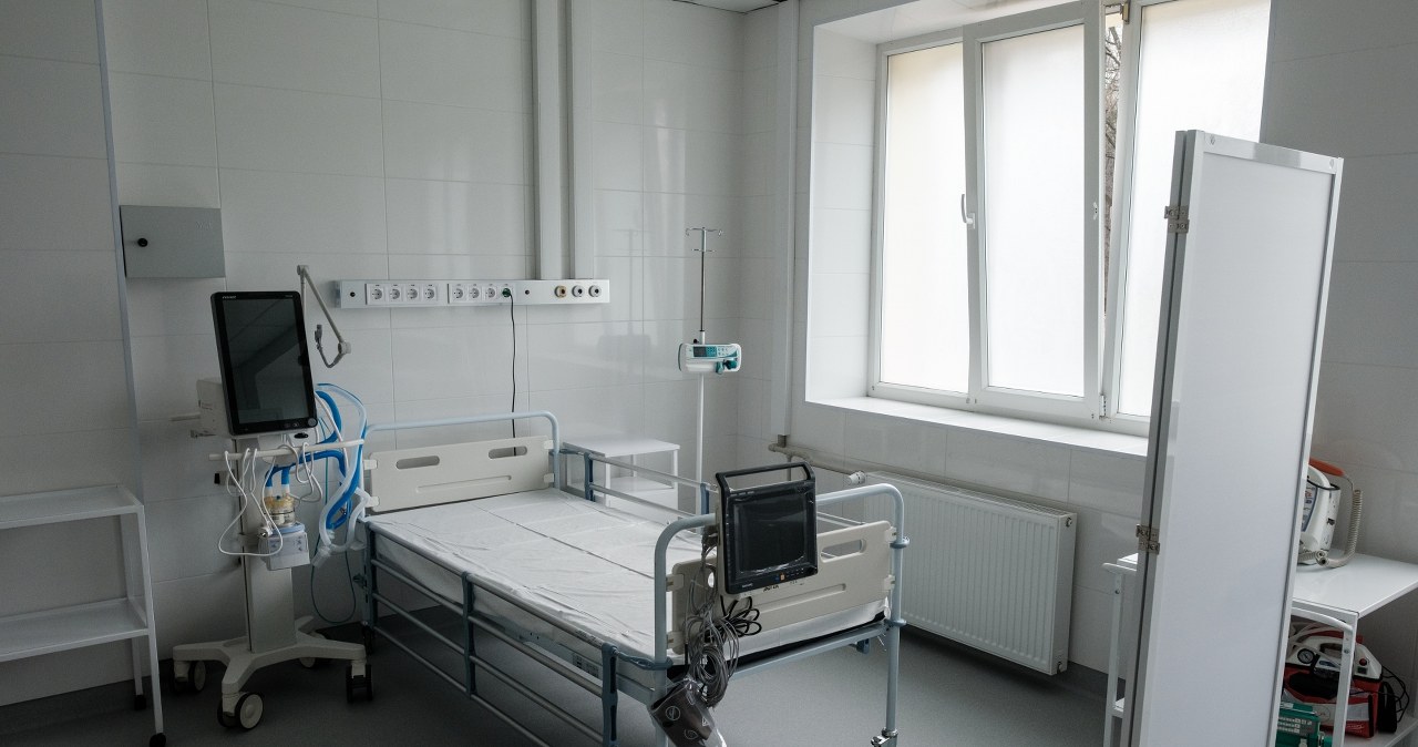 Francja. Wirus ebola wykryty u lekarza, który wrócił z DRK Francja. Wirus ebola wykryty u lekarza, który wrócił z DRK