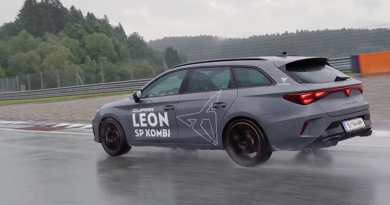Cupra Leon VZ to praktyczne kombi o mocy 333 KM. Na torze jest jak przecinak