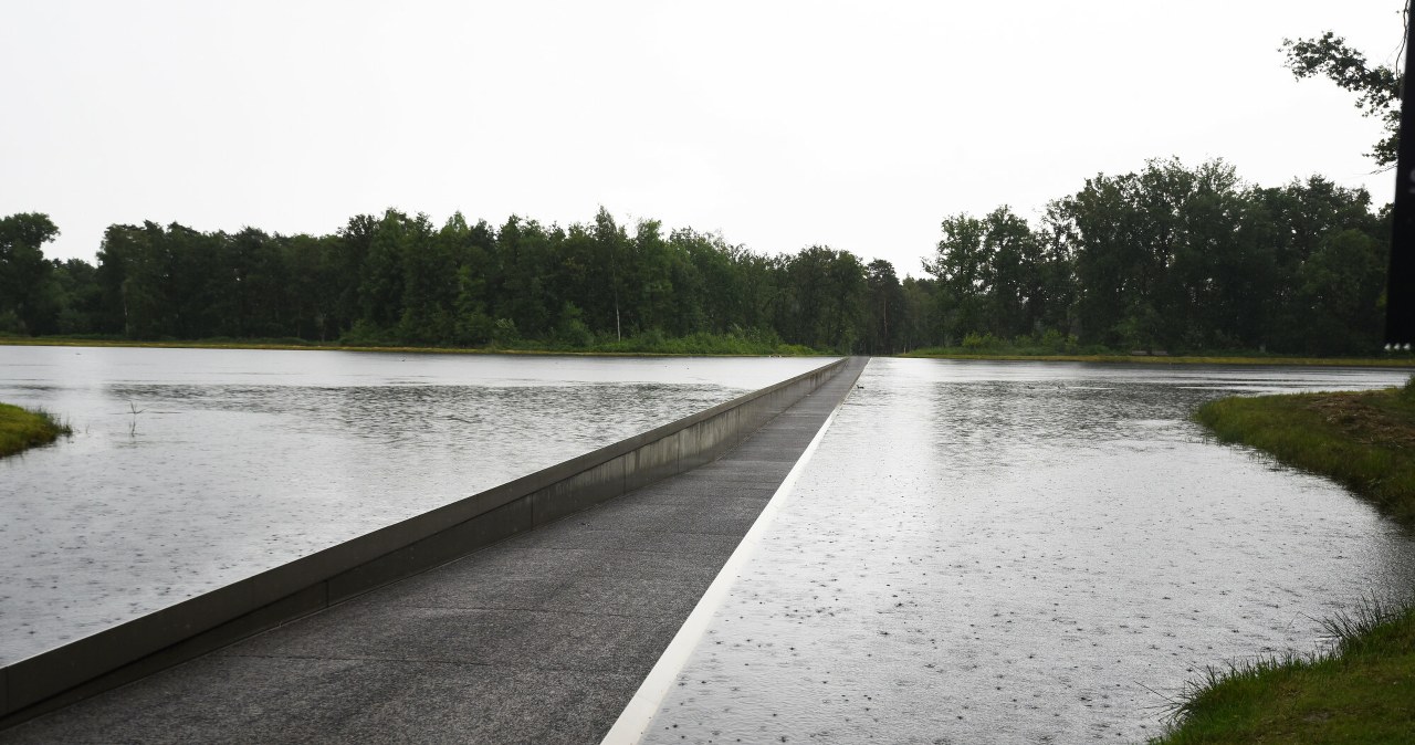 Pływająca ścieżka rowerowa. Ta atrakcja zachwyci fanów 2 kółek