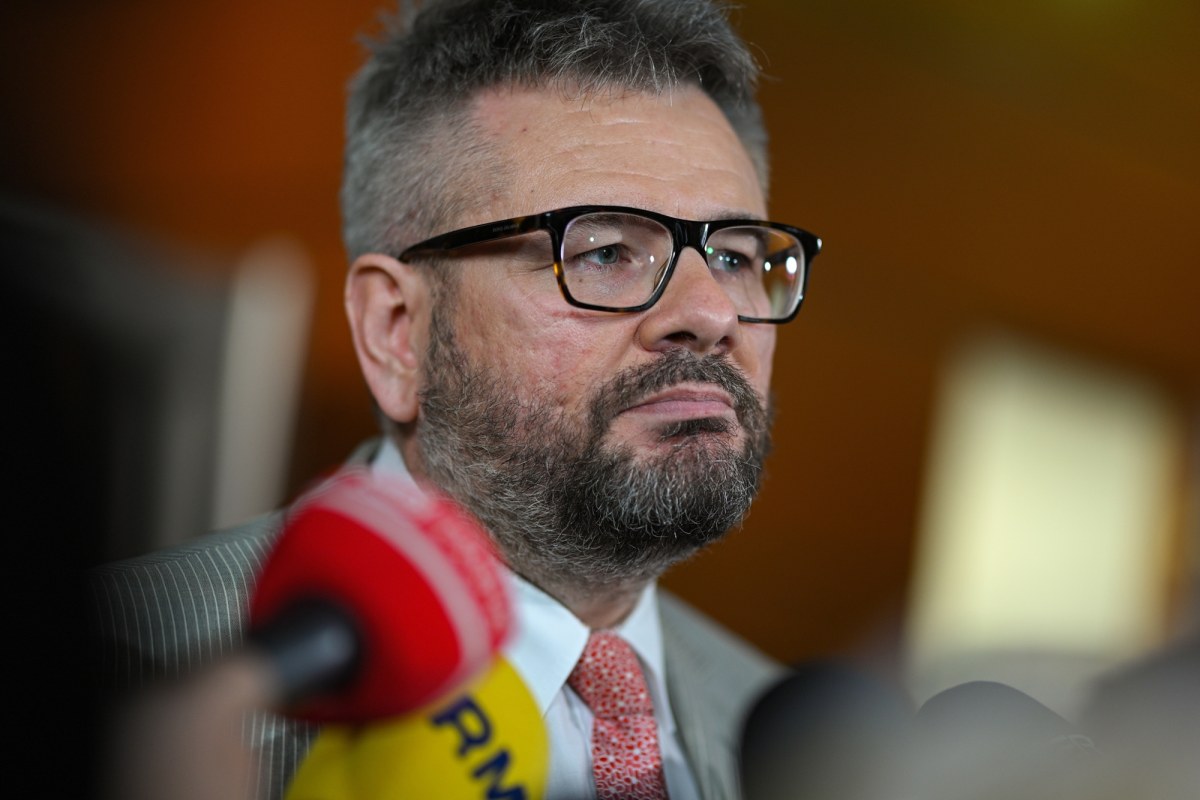 "Każde z pytań skwitował milczeniem". Koniec przesłuchania Jędrzejewskiego
