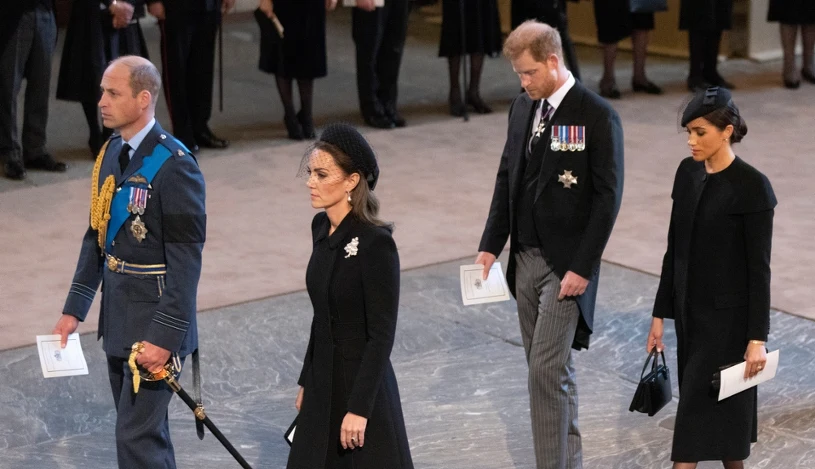 Relacje Harry'ego i Williama przez cały czas napiete. "Nie odbiera telefonów"