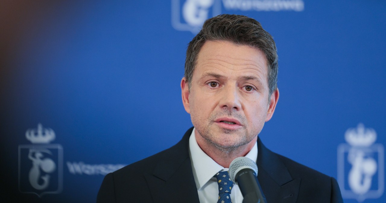 Czarne chmury nad Rafałem Trzaskowskim. najważniejsze głosowanie w Radzie Miasta