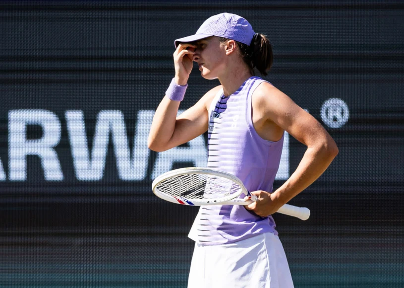 Świątek loses to Navarro 5-7, 2-6 in Bad Homburg — coach raises alarm ahead of Wimbledon