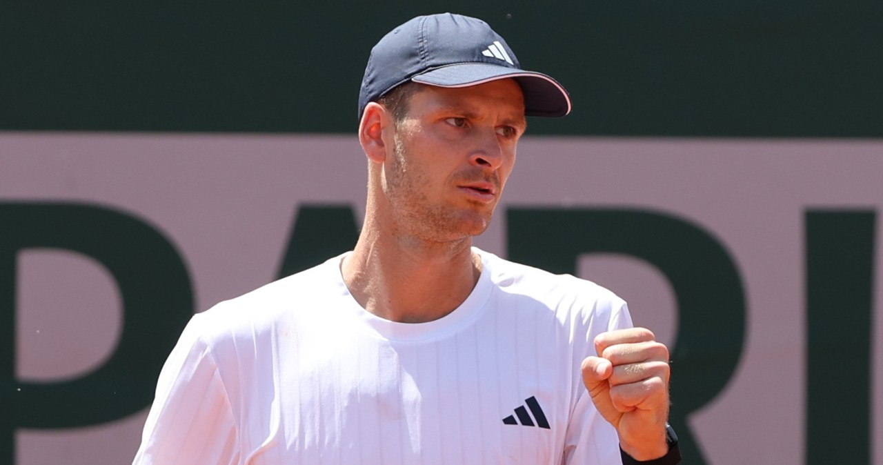 Hurkacz rozpoczął operację "Wimbledon". 6:1 w meczu z mistrzem ATP 500