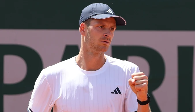 Hurkacz rozpoczął operację "Wimbledon". 6:1 w meczu z mistrzem ATP 500