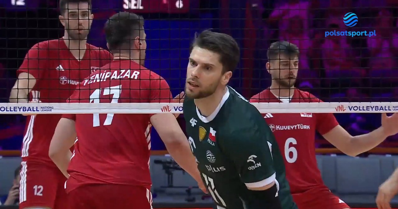 Kolejny rollercoaster w meczu Polaków. Zdecydował tie-break [WIDEO]
