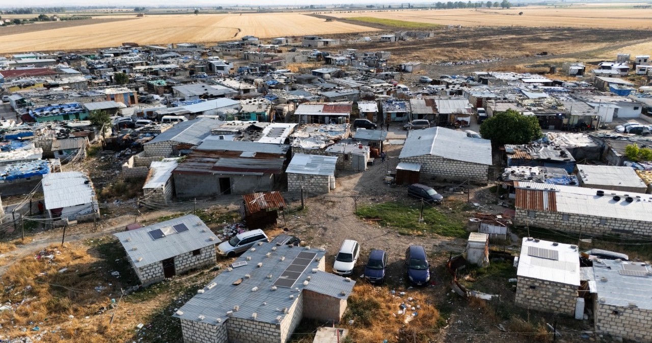 Migranci do pilnego odesłania daleko w świat