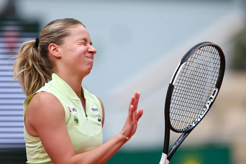 Chwalińska to face BJK Cup world champion in Wimbledon doubles