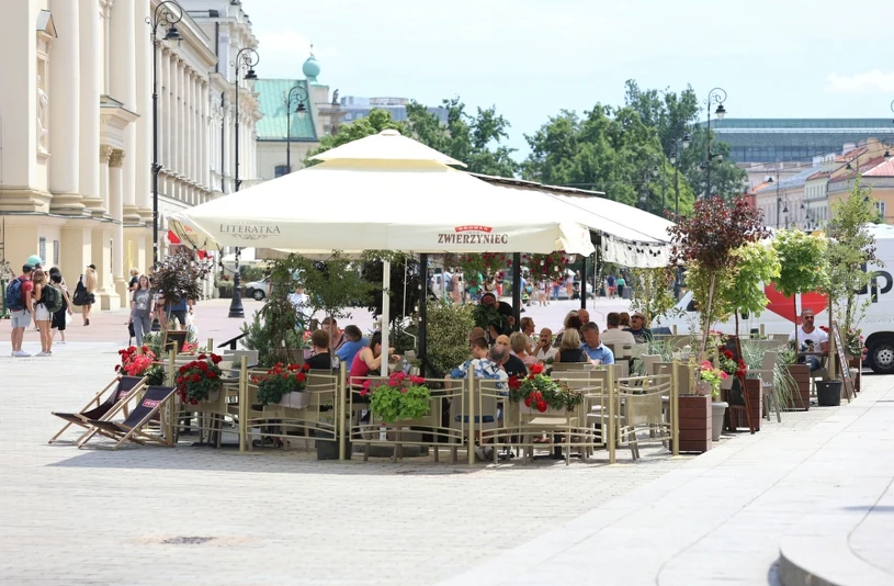 Upały zamykają restauracje — gastronomia w Polsce pod presją temperatur