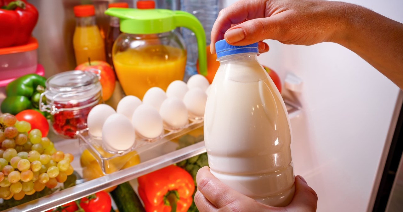 Skóra po opalaniu boli i piecze? Ten produkt z lodówki przyniesie ulgę