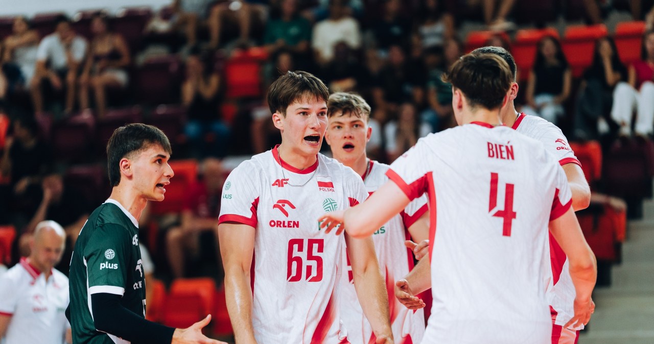 Polscy siatkarze zaczęli marsz po tytuł. Thriller na start turnieju