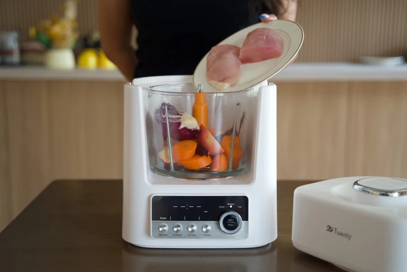 Sprawdzam maszynę do gotowania karmy. Czy warto zrezygnować z gotowców?