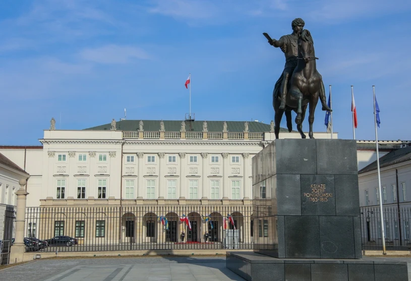 Emerytura prezydencka w Polsce wynosi ok. 18 tys. zł miesięcznie