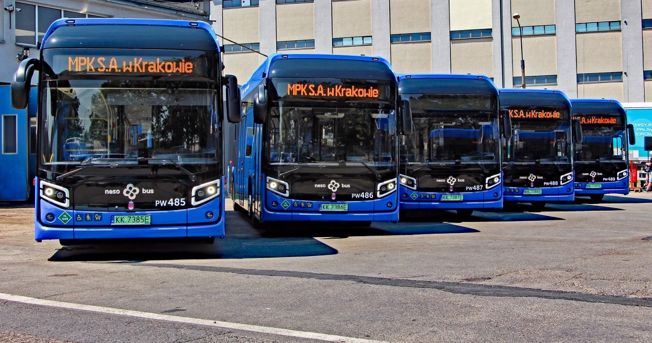 Kraków stawia na wodór. Polskie autobusy wyjechały na regularne trasy