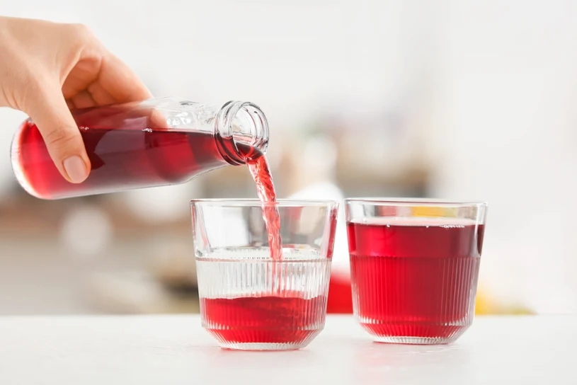 Kompot z jagód: prosty przepis na orzeźwiający napój na upały