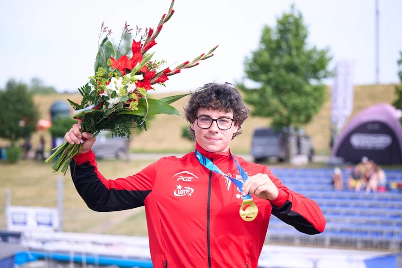 Poland wins gold and bronze on opening day of Junior Canoe Slalom Worlds in Kraków