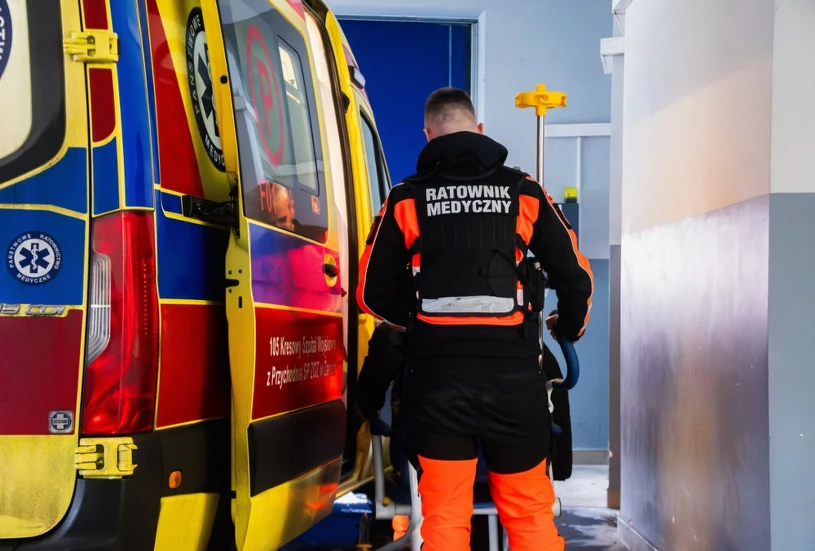 Ratownicy biją na alarm. "Rekordowe obciążenie systemu"