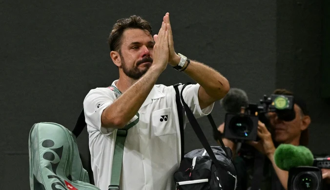 Cztery tie-breaki na Wimbledonie. Ruszył za rywalem. Polały się łzy