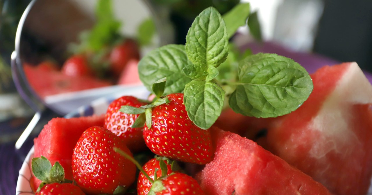 Co jeść, gdy temperatura przekracza 30 stopni? Top 5 produktów na upał