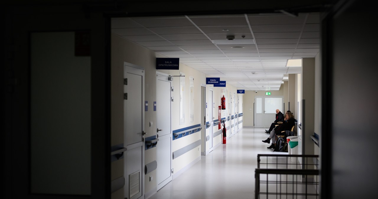 Emocje wokół ochrony zdrowia. Zapytali Polaków o zarobki lekarzy