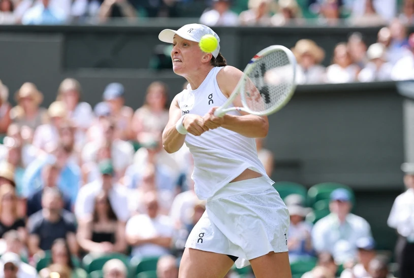 Wimbledon: O której gra Świątek? Gdzie oglądać mecz z Pliskovą? [TRANSMISJA]