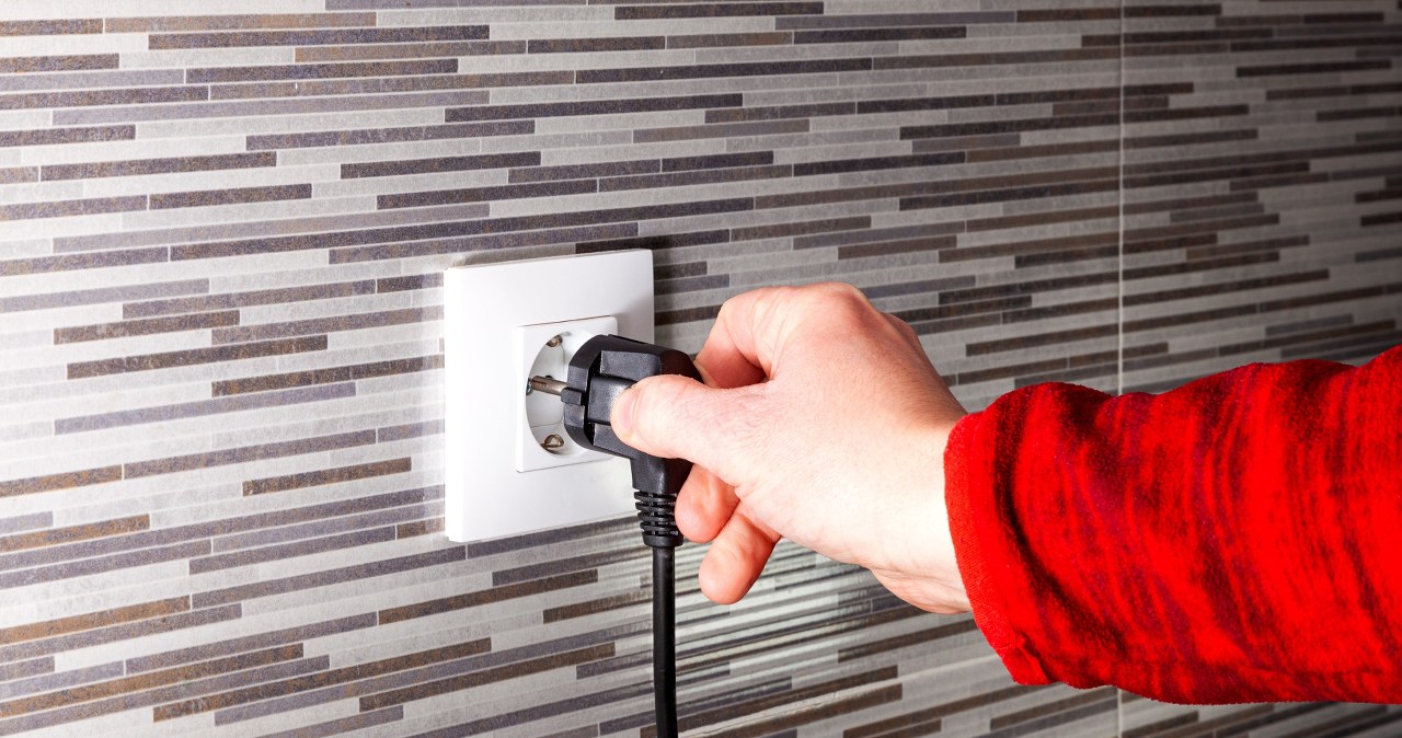 Obudowa lampy może być pod napięciem. Pilne wycofanie ze sprzedaży w Polsce