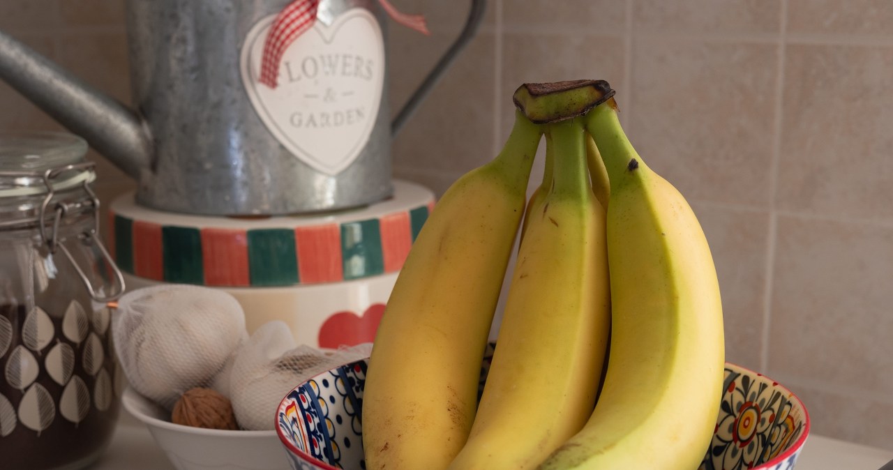 To najlepsze miejsce do przechowywania bananów. Są świeże o wiele dłużej