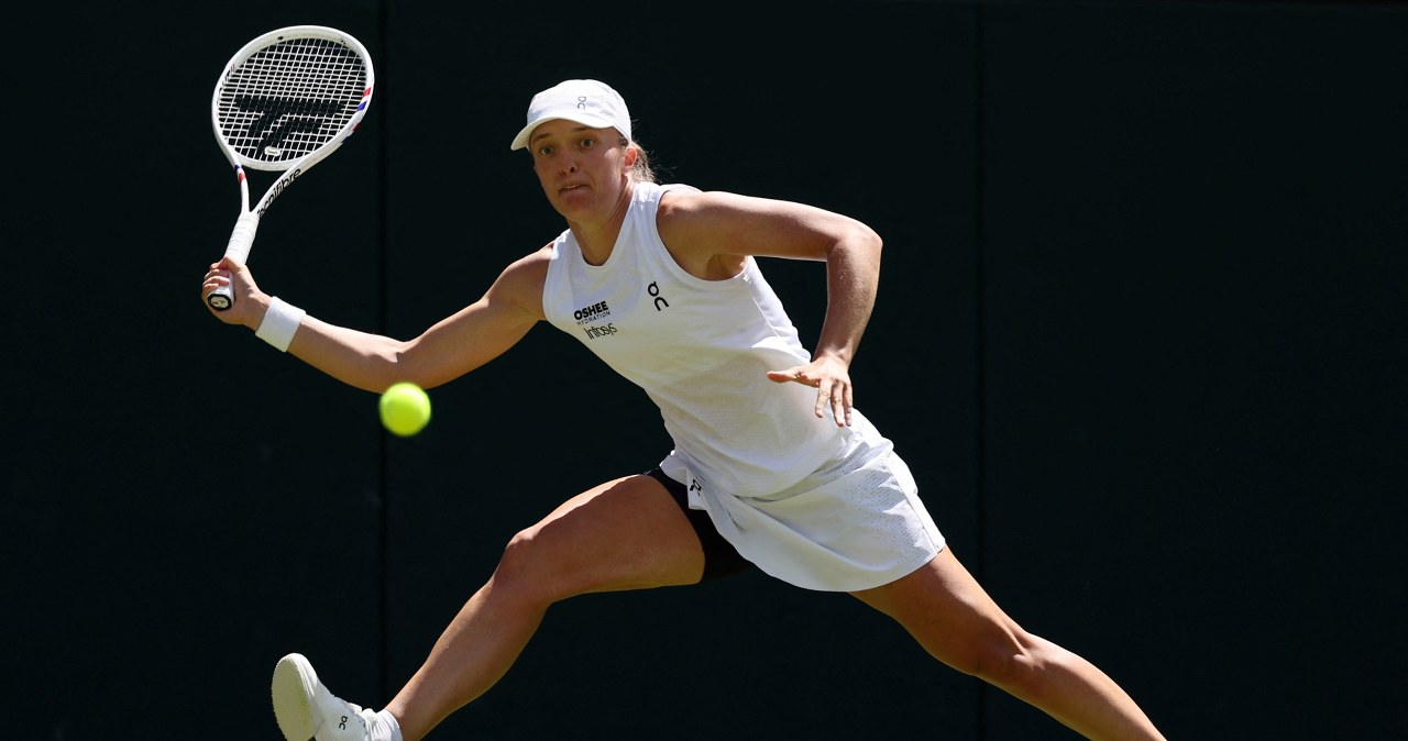 Wimbledon: O której gra Iga Świątek? Gdzie oglądać mecz z Ealą? [TRANSMISJA]