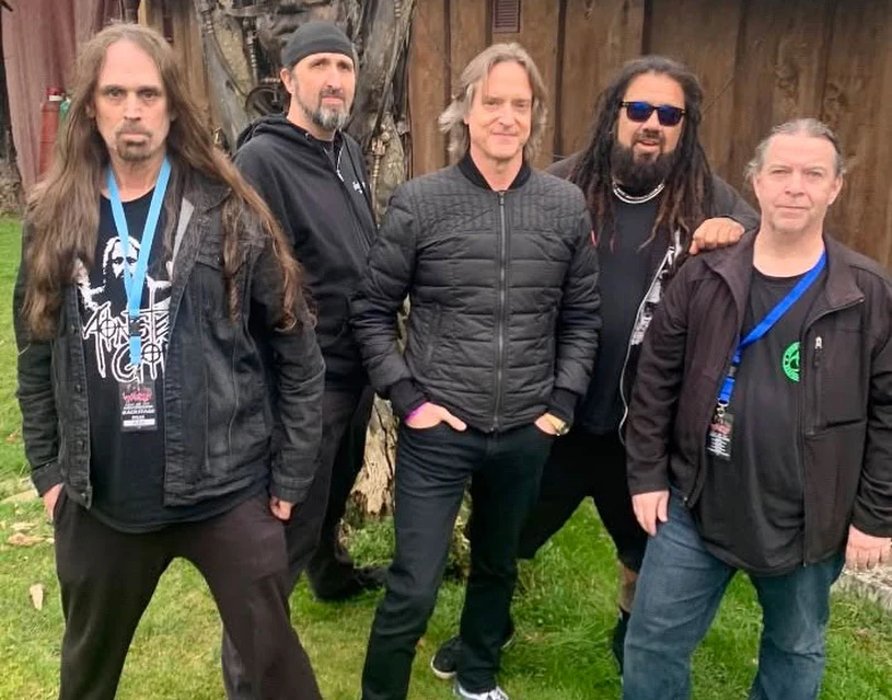 Pionierzy thrash metalu po raz pierwszy dotrą do Polski. ”Jednym tchem”