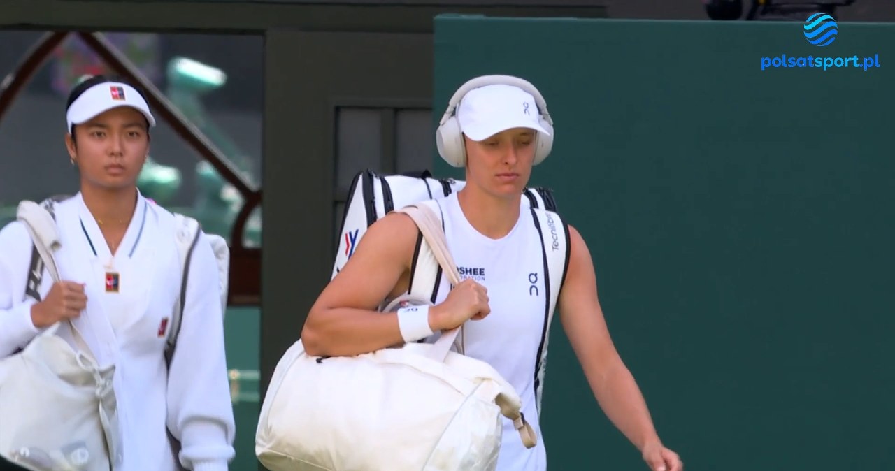 Świątek żegna się z Wimbledonem. najważniejsze momenty meczu [WIDEO]