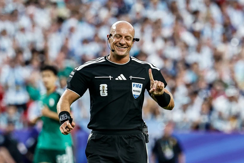 Marciniak pominięty przez FIFA. Oficjalne potwierdzenie. Wymowny sygnał