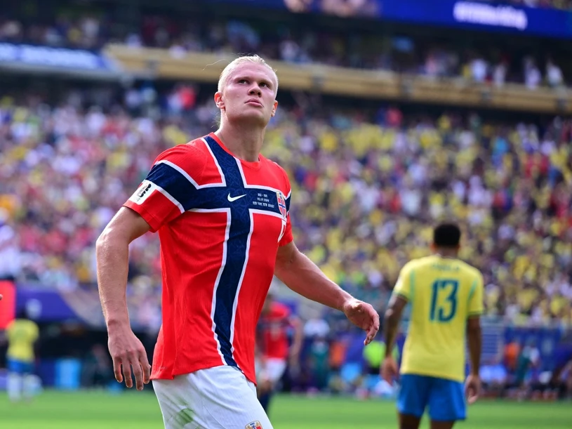 Norwegia eliminuje Brazylię 2:1 — dwa gole Haalanda w 1/8 finału mundialu