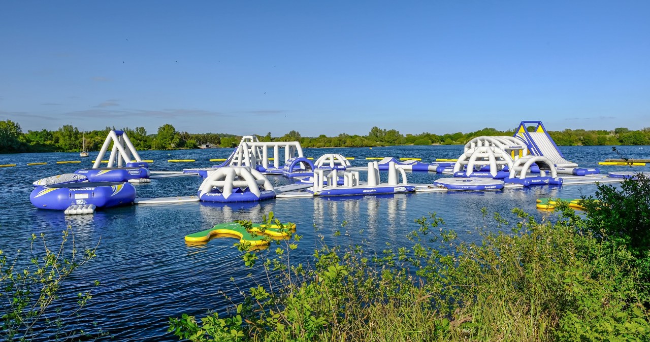 Piaszczysta plaża i mnóstwo atrakcji. Z Warszawy dojedziesz w 40 minut