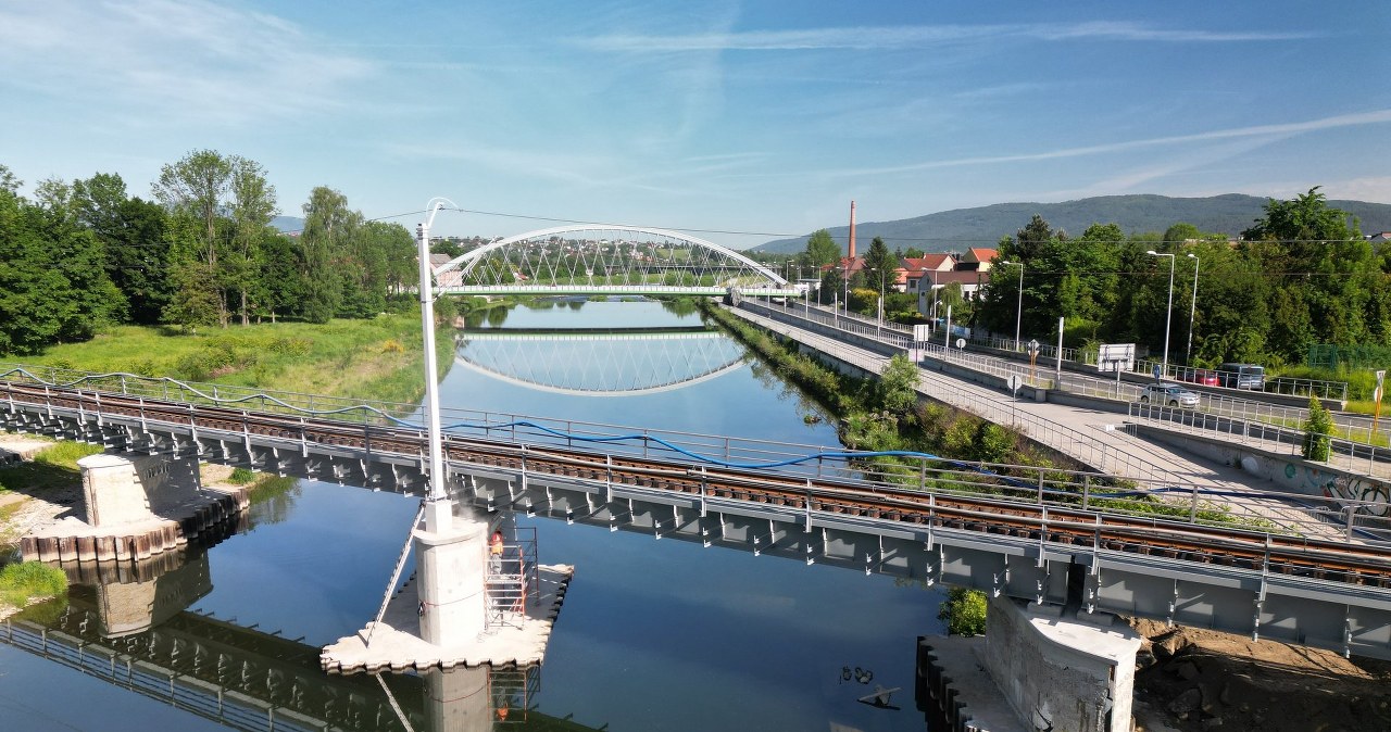 Koleją szybciej w Beskidy. PKP PLK kończy modernizację kluczowej linii