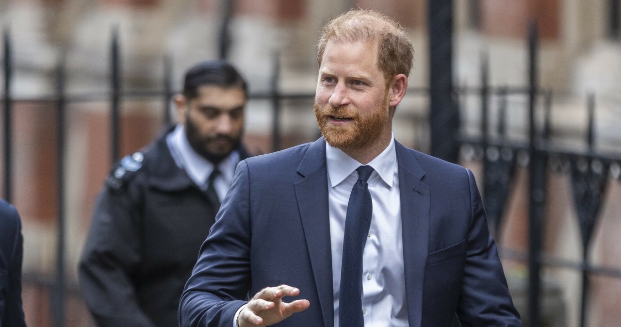Zwrot zaraz przed przyjazdem księcia Harry'ego. Pałac Buckingham komentuje