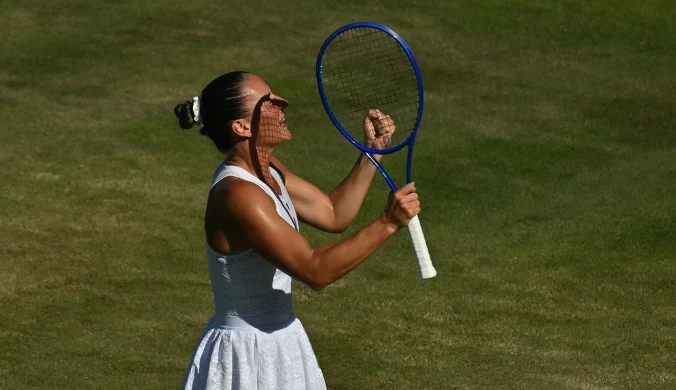 Radość Polki w Londynie. Jest ćwierćfinał Wimbledonu. Amerykanka pokonana