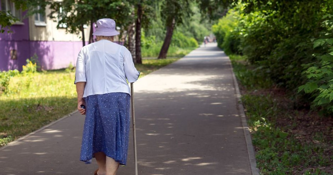Chód zdradza więcej, niż myślisz. Może być sygnałem poważnej choroby
