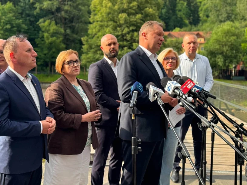 PiS apeluje do Tokarczuk ws. katastrofy na Bobrze i Pilchowicach