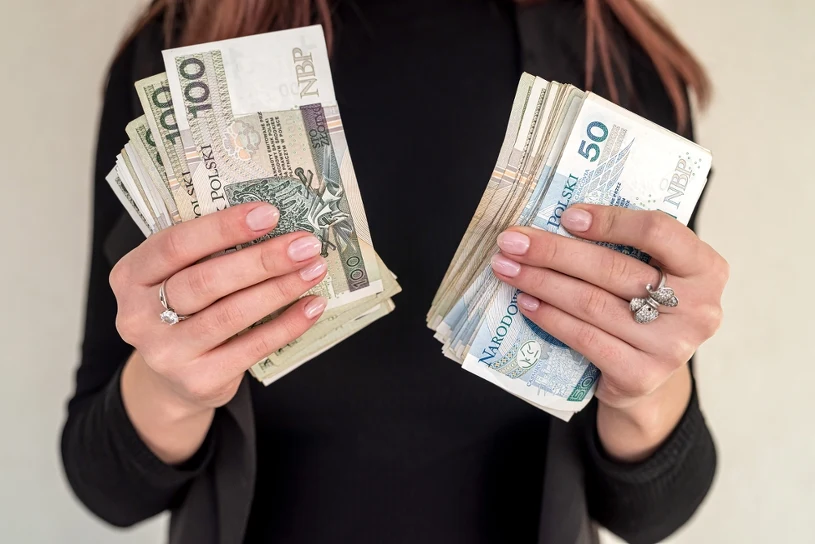 Wypłata z konta po śmierci właściciela może być uznana za oszustwo