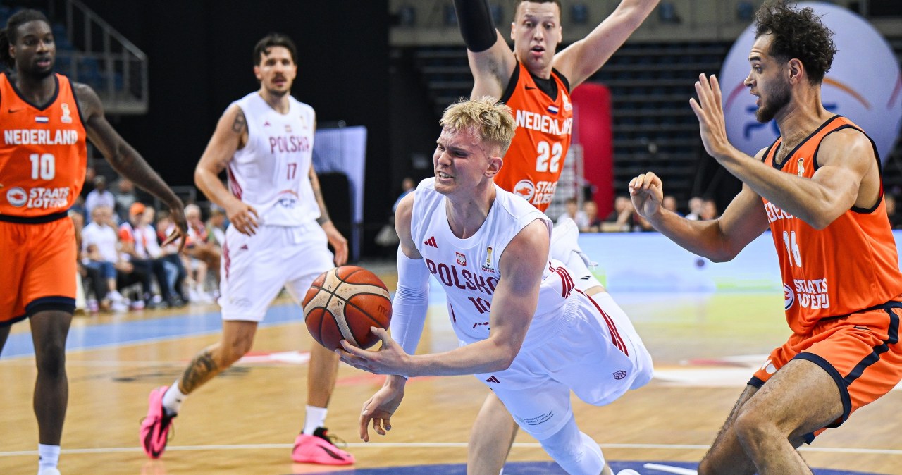 Popis w meczu Polaków w eliminacjach MŚ. Nieposkromione trio dało zwycięstwo