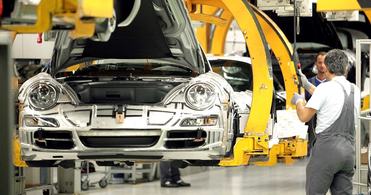 Porsche musiało ujawnić pensje pracowników. Niemcy przecierają oczy