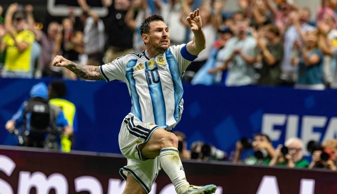Wiekopomny awans i skandal po remontadzie Messiego. Szalona noc na mundialu