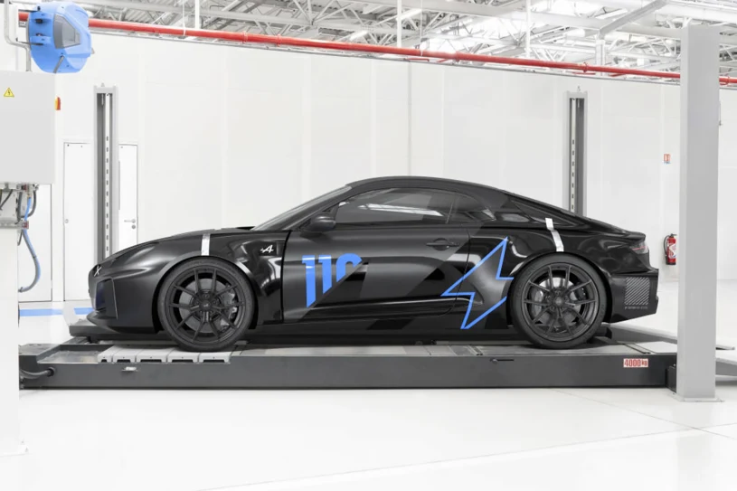 Nowe Alpine A110 ujawnione. Technologia 800 V i dwa silniki elektryczne