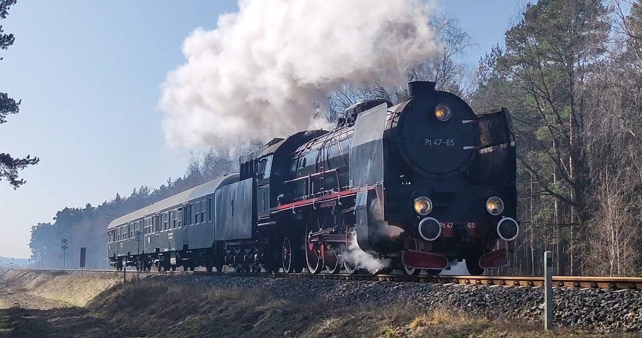 Pociąg retro "Wakacyjny Strażak" odjedzie w weekend. Pociągnie go parowóz