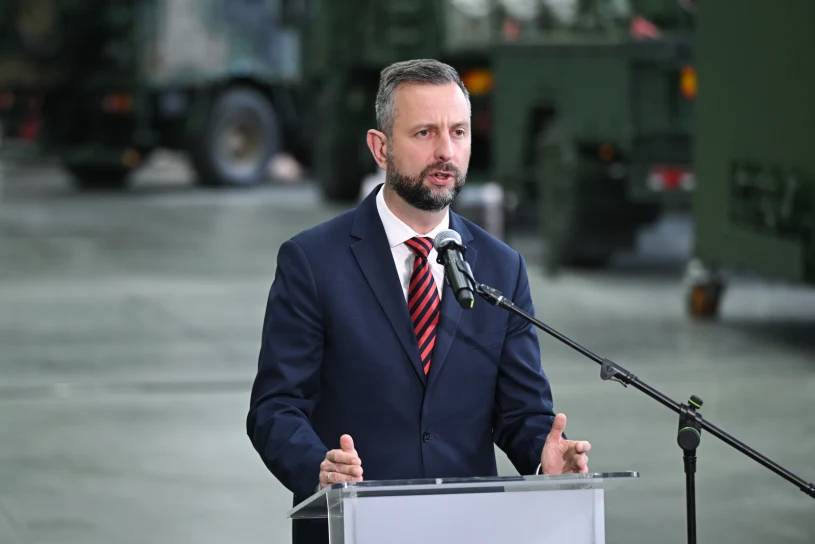 Polityczny spór o Patrioty. Szef MON grzmi o "odjechanej spirali głupoty"