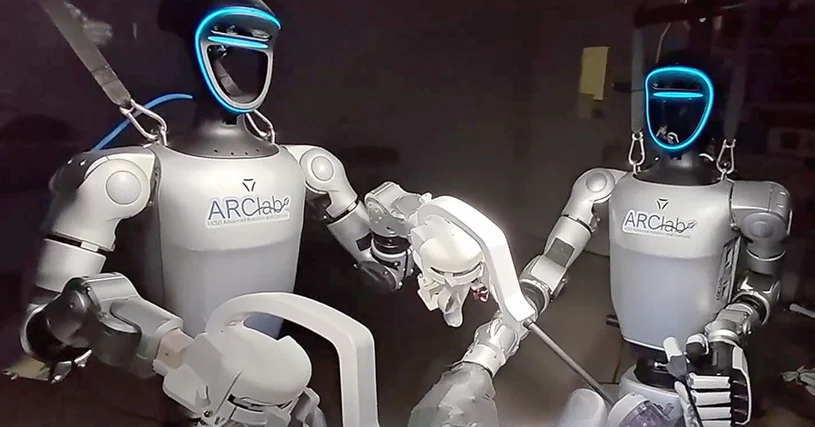 To już nie science fiction. Humanoidalne roboty zaczęły operować